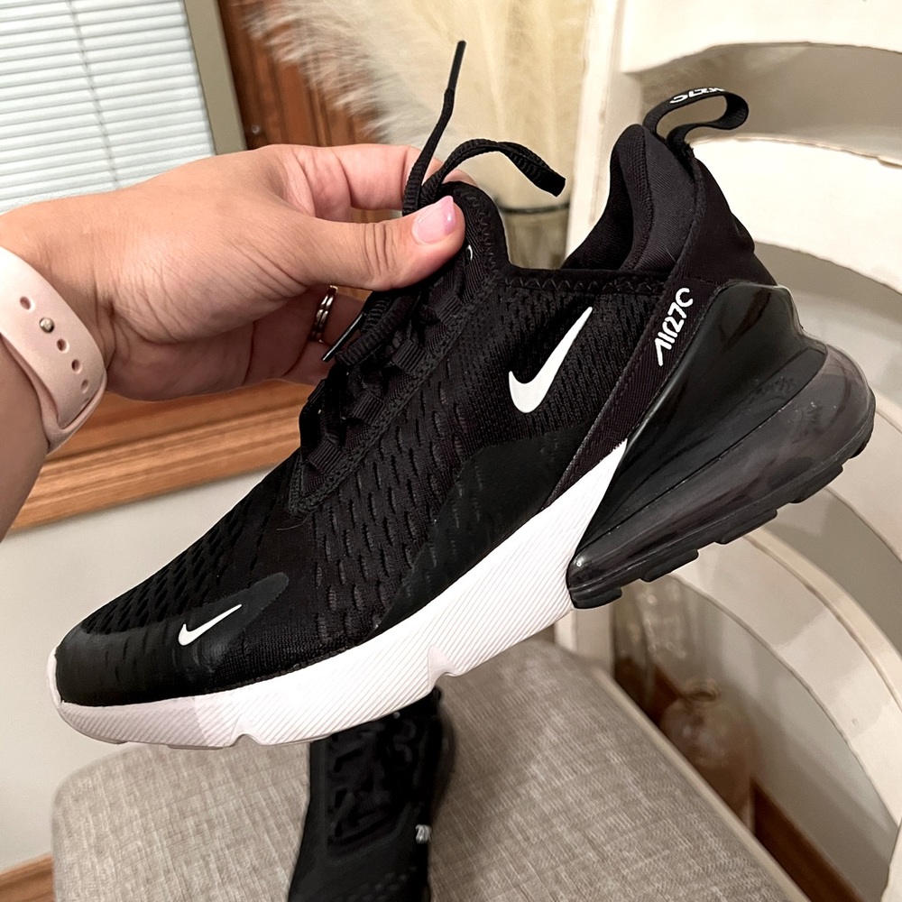 NIKE AIR MAX 270 ✨ size: 8.5, color: black/white/anthracite ⚫️⚪️